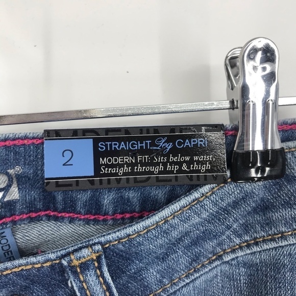 Apt. 9 Modern Fit Straight Leg Capri - Picture 7 of 7
